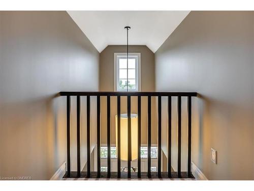 17 Hickory Drive, Rockwood, ON - Indoor Photo Showing Other Room