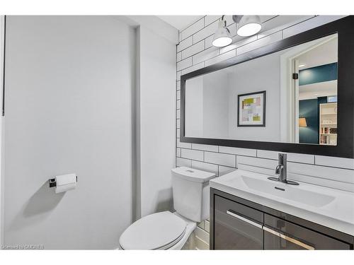 1355 Delco Court, Mississauga, ON - Indoor Photo Showing Bathroom