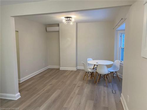 2-225 Trafalgar Road, Oakville, ON - Indoor Photo Showing Dining Room