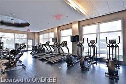 209-65 Speers Road, Oakville, ON - Indoor Photo Showing Gym Room