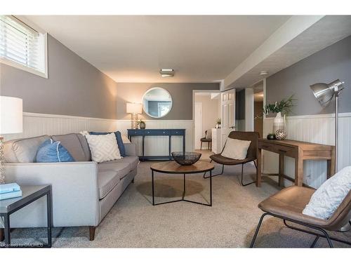 25 Duchess Drive, Cambridge, ON - Indoor Photo Showing Living Room