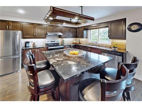 1196 Lindsay Drive, Oakville, ON - Indoor Photo Showing Kitchen With Stainless Steel Kitchen