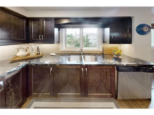 1196 Lindsay Drive, Oakville, ON - Indoor Photo Showing Kitchen With Double Sink