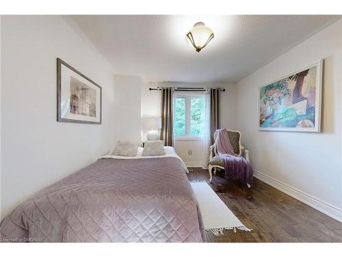 1196 Lindsay Drive, Oakville, ON - Indoor Photo Showing Bedroom