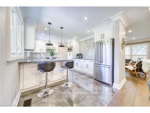 771 Dack Boulevard, Mississauga, ON - Indoor Photo Showing Kitchen With Upgraded Kitchen