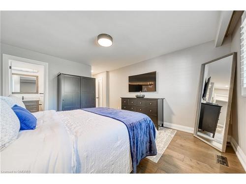 771 Dack Boulevard, Mississauga, ON - Indoor Photo Showing Bedroom