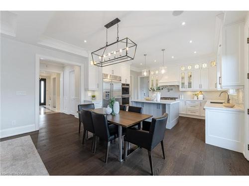 339 Morden Road, Oakville, ON - Indoor Photo Showing Kitchen With Double Sink With Upgraded Kitchen