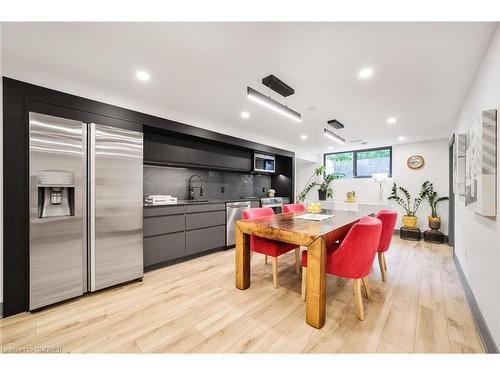 344 Dalewood Drive, Oakville, ON - Indoor Photo Showing Kitchen