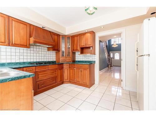 57 Orr Crescent, Stoney Creek, ON - Indoor Photo Showing Kitchen