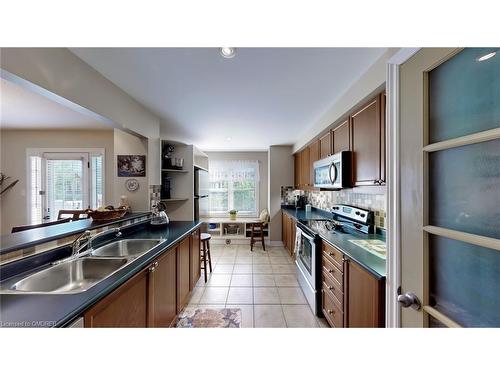 937 Burrows Gate, Milton, ON - Indoor Photo Showing Kitchen With Double Sink