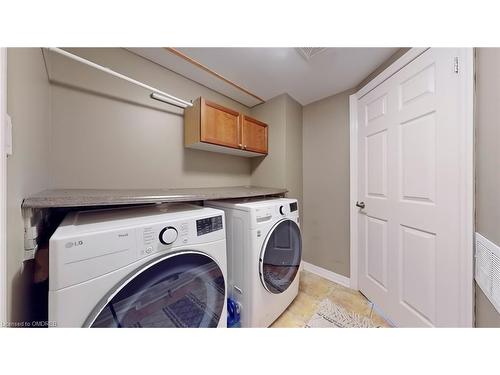 937 Burrows Gate, Milton, ON - Indoor Photo Showing Laundry Room