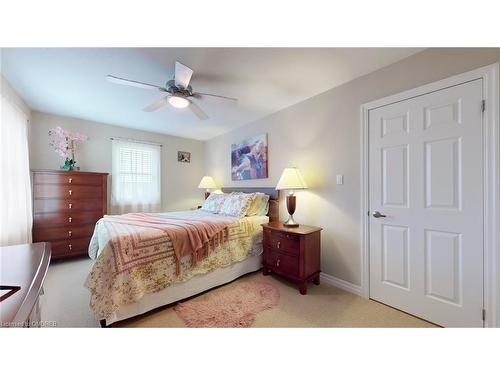 937 Burrows Gate, Milton, ON - Indoor Photo Showing Bedroom