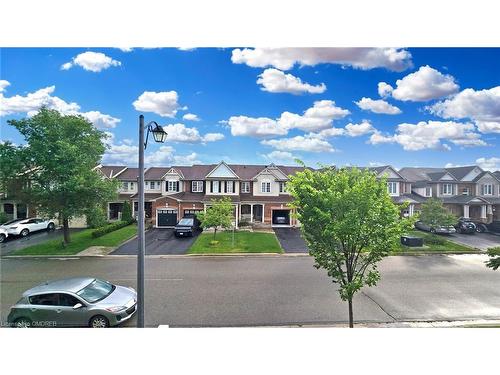 937 Burrows Gate, Milton, ON - Outdoor With Facade