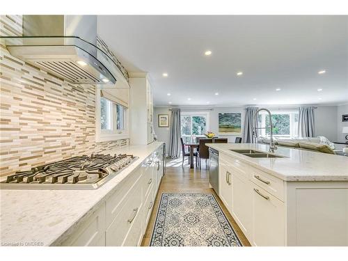 1232 Falgarwood Drive, Oakville, ON - Indoor Photo Showing Kitchen With Double Sink With Upgraded Kitchen