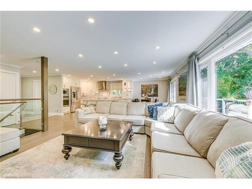 1232 Falgarwood Drive, Oakville, ON - Indoor Photo Showing Living Room