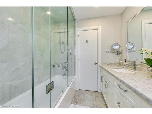 1232 Falgarwood Drive, Oakville, ON - Indoor Photo Showing Bathroom