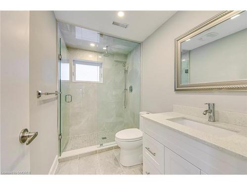 1232 Falgarwood Drive, Oakville, ON - Indoor Photo Showing Bathroom