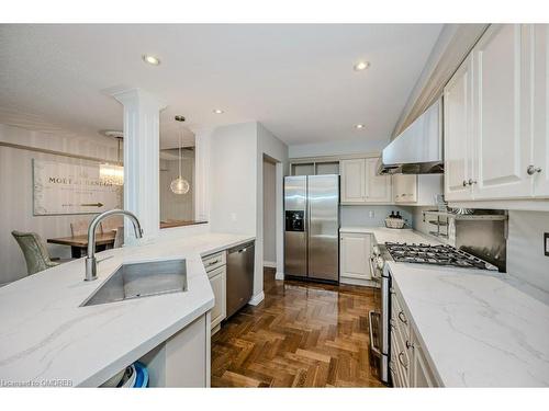 48B-1084 Queen Street W, Mississauga, ON - Indoor Photo Showing Kitchen With Stainless Steel Kitchen