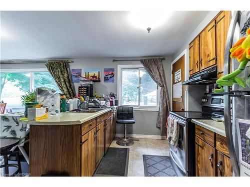 2532 Reid Side Road, Milton, ON - Indoor Photo Showing Kitchen