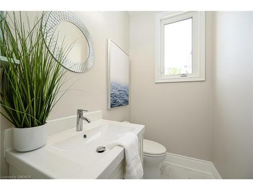 8-120 Bronte Road, Oakville, ON - Indoor Photo Showing Bathroom