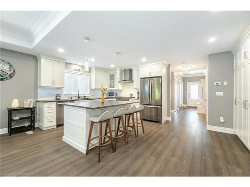 323 Regatta Drive, Welland, ON - Indoor Photo Showing Kitchen With Upgraded Kitchen