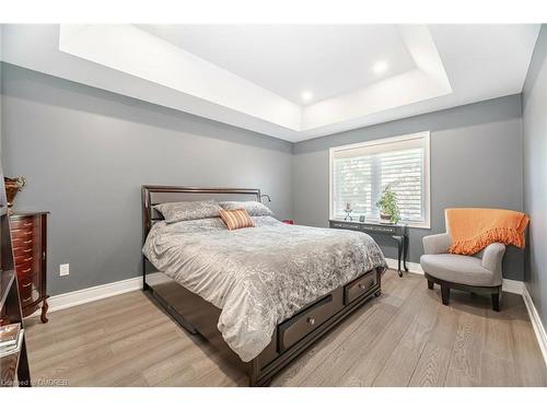 323 Regatta Drive, Welland, ON - Indoor Photo Showing Bedroom