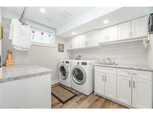 323 Regatta Drive, Welland, ON - Indoor Photo Showing Laundry Room