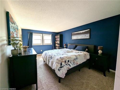 1160 Montgomery Drive, Oakville, ON - Indoor Photo Showing Bedroom