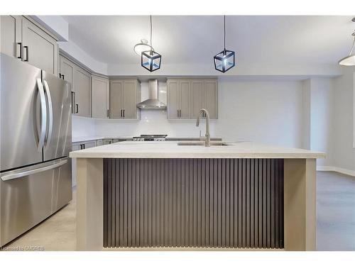 4-445 Ontario Street South Street, Milton, ON - Indoor Photo Showing Kitchen With Stainless Steel Kitchen