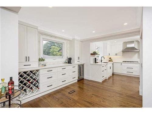 884 Hemlock Drive, Milton, ON - Indoor Photo Showing Kitchen