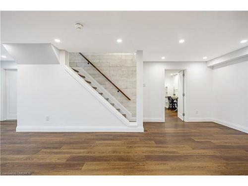 884 Hemlock Drive, Milton, ON - Indoor Photo Showing Other Room