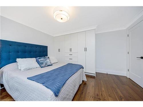 884 Hemlock Drive, Milton, ON - Indoor Photo Showing Bedroom