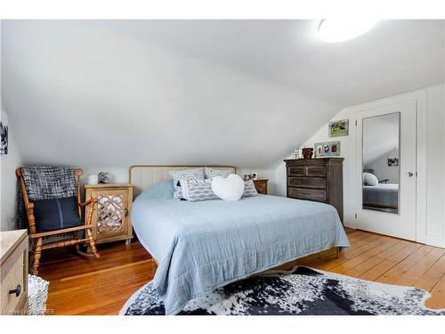 5777 Third Line, Guelph/Eramosa, ON - Indoor Photo Showing Bedroom