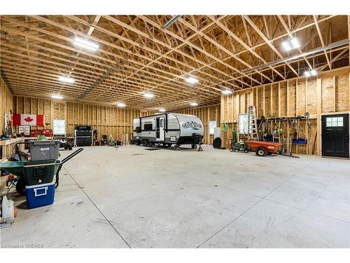 5777 Third Line, Guelph/Eramosa, ON - Indoor Photo Showing Garage