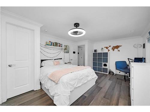 6739 Fifth Line, Milton, ON - Indoor Photo Showing Bedroom