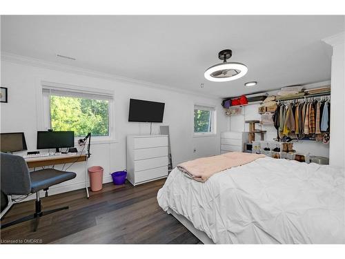 6739 Fifth Line, Milton, ON - Indoor Photo Showing Bedroom