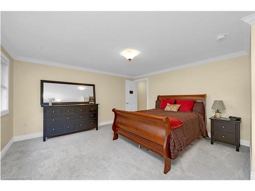 6739 Fifth Line, Milton, ON - Indoor Photo Showing Bedroom