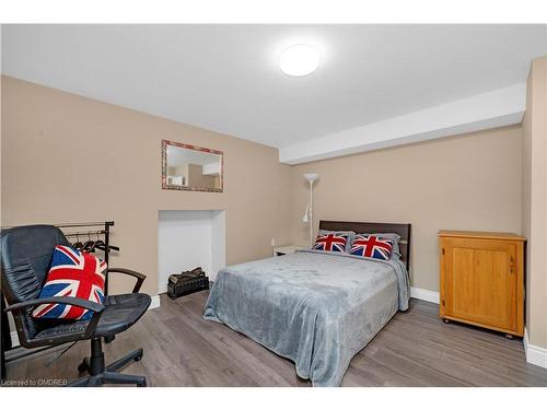 6739 Fifth Line, Milton, ON - Indoor Photo Showing Bedroom