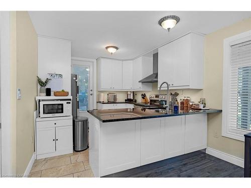 6739 Fifth Line, Milton, ON - Indoor Photo Showing Kitchen