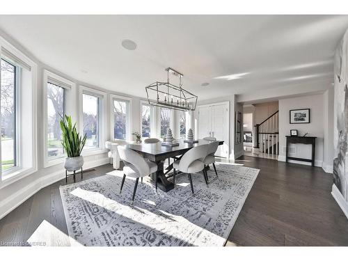 435 The Thicket, Mississauga, ON - Indoor Photo Showing Dining Room