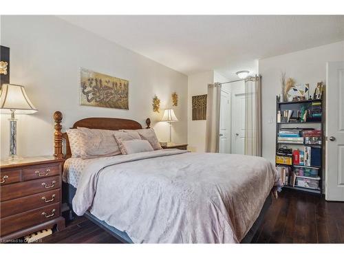 36 Chicory Crescent, St. Catharines, ON - Indoor Photo Showing Bedroom