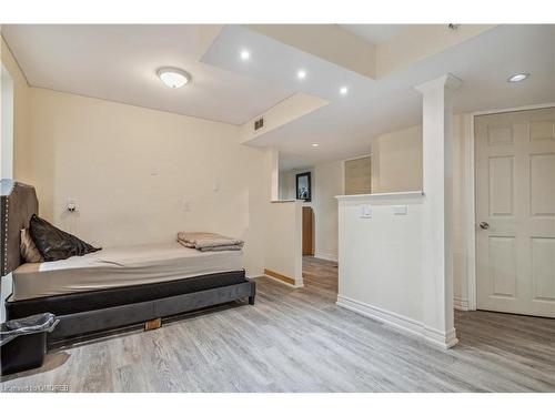 36 Chicory Crescent, St. Catharines, ON - Indoor Photo Showing Bedroom