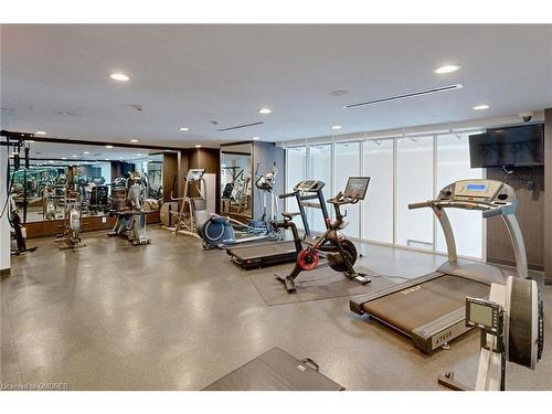 709-1940 Ironstone Drive, Burlington, ON - Indoor Photo Showing Gym Room