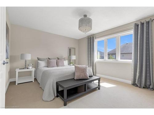 356 Nautical Boulevard, Oakville, ON - Indoor Photo Showing Bedroom