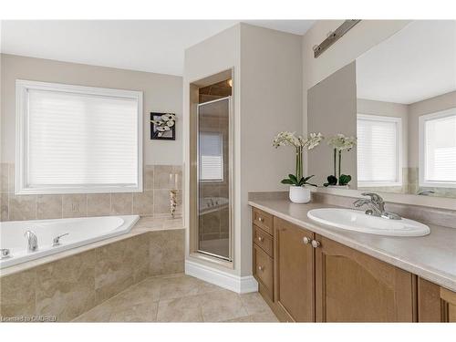 356 Nautical Boulevard, Oakville, ON - Indoor Photo Showing Bathroom