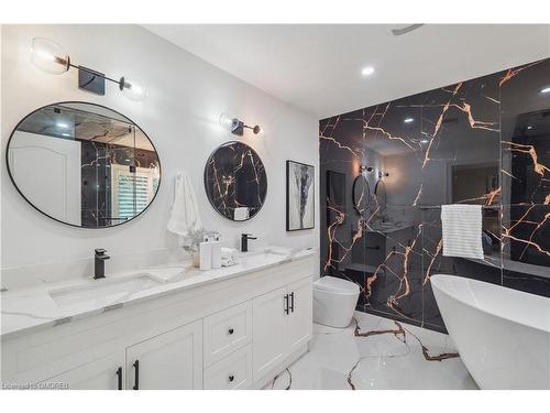 6886 Campbell Settler Court, Mississauga, ON - Indoor Photo Showing Bathroom