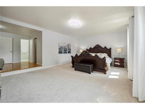 179 Romain Crescent, Oakville, ON - Indoor Photo Showing Bedroom