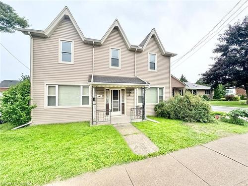 216 Hatt Street, Dundas, ON - Outdoor With Facade