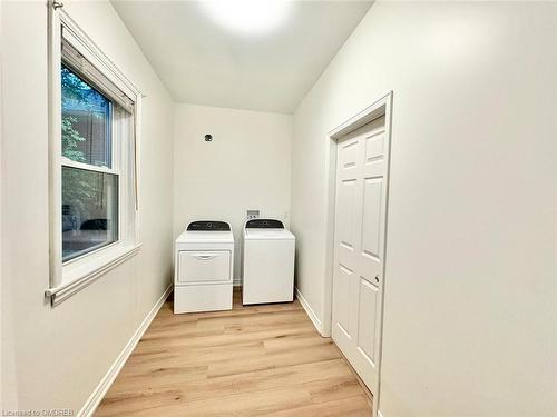 216 Hatt Street, Dundas, ON - Indoor Photo Showing Other Room