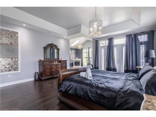 187 Beach Boulevard, Hamilton, ON - Indoor Photo Showing Bedroom